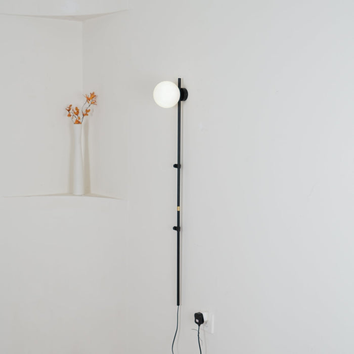 Funiculi Plug In Wall Lamp - Simprolos