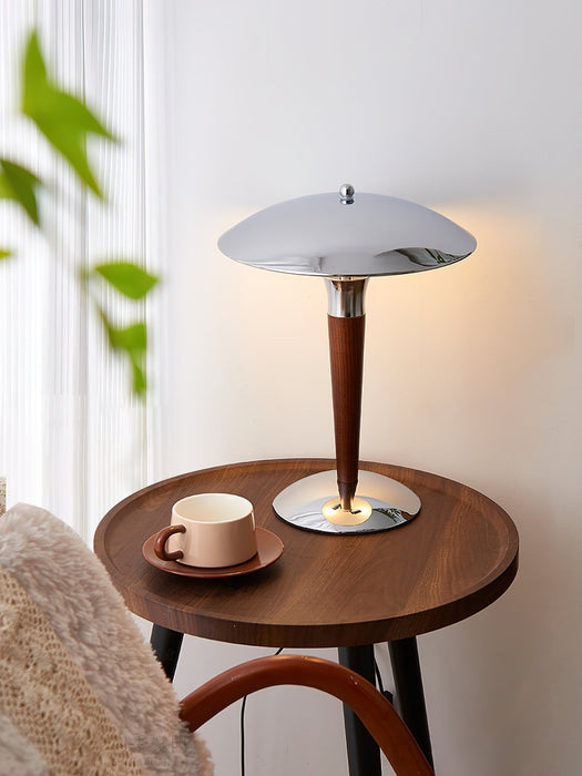 Helmet Table Lamp - Simprolos