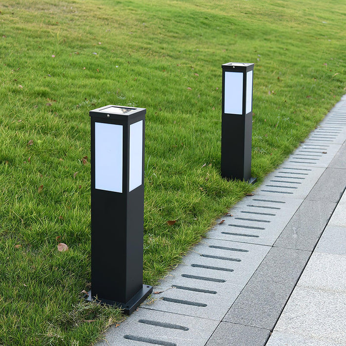 Kuzco Bollard Solar Outdoor Light - Simprolos