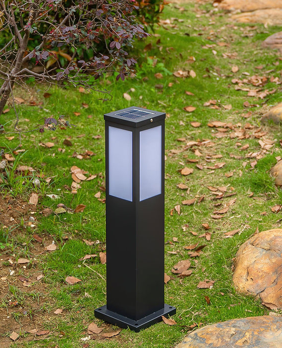 Kuzco Bollard Solar Outdoor Light - Simprolos