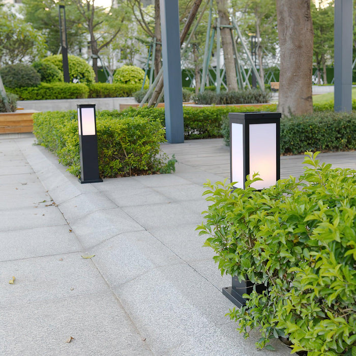 Kuzco Bollard Solar Outdoor Light - Simprolos