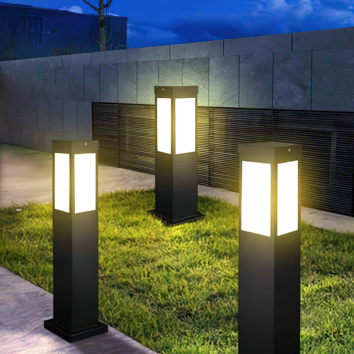 Kuzco Bollard Solar Outdoor Light - Simprolos