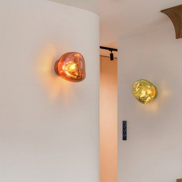Lava Plug - in Wall Lamp - Simprolos