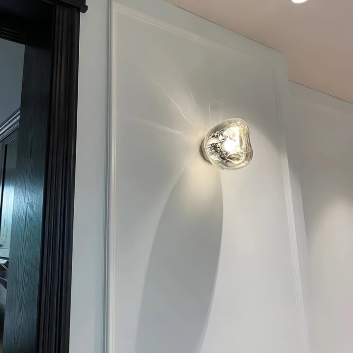 Lava Plug - in Wall Lamp - Simprolos