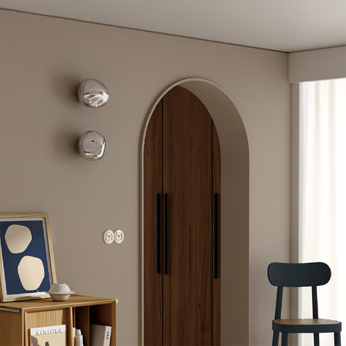 Lava Plug - in Wall Lamp - Simprolos