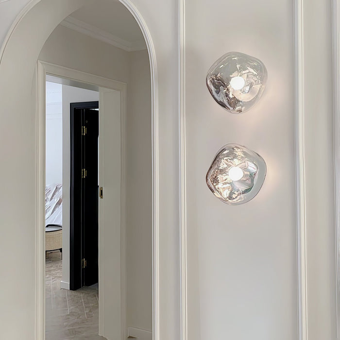 Lava Plug - in Wall Lamp - Simprolos