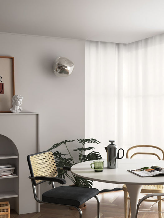 Lava Plug - in Wall Lamp - Simprolos