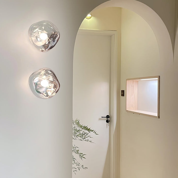 Lava Plug - in Wall Lamp - Simprolos