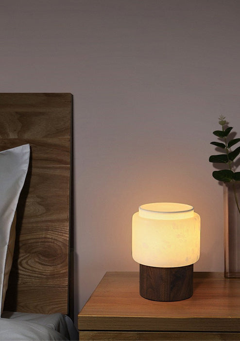 Luma Core Alabaster Table Lamp - Simprolos