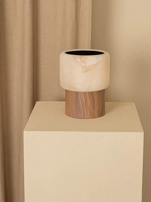 Luma Core Alabaster Table Lamp - Simprolos