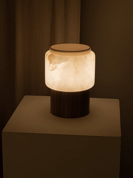 Luma Core Alabaster Table Lamp - Simprolos