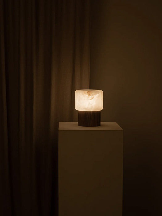 Luma Core Alabaster Table Lamp - Simprolos