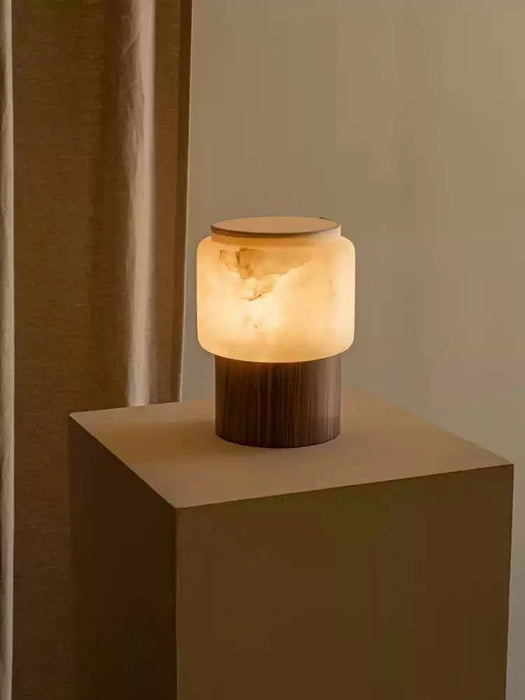 Luma Core Alabaster Table Lamp - Simprolos
