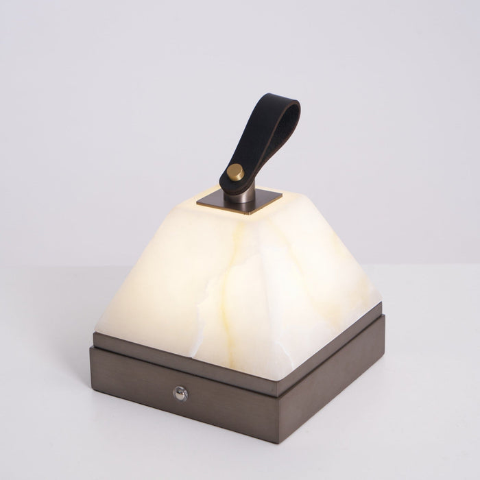 Luma Cube Alabaster Portable Lamp - Simprolos