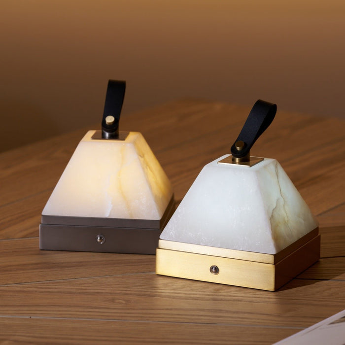 Luma Cube Alabaster Portable Lamp - Simprolos