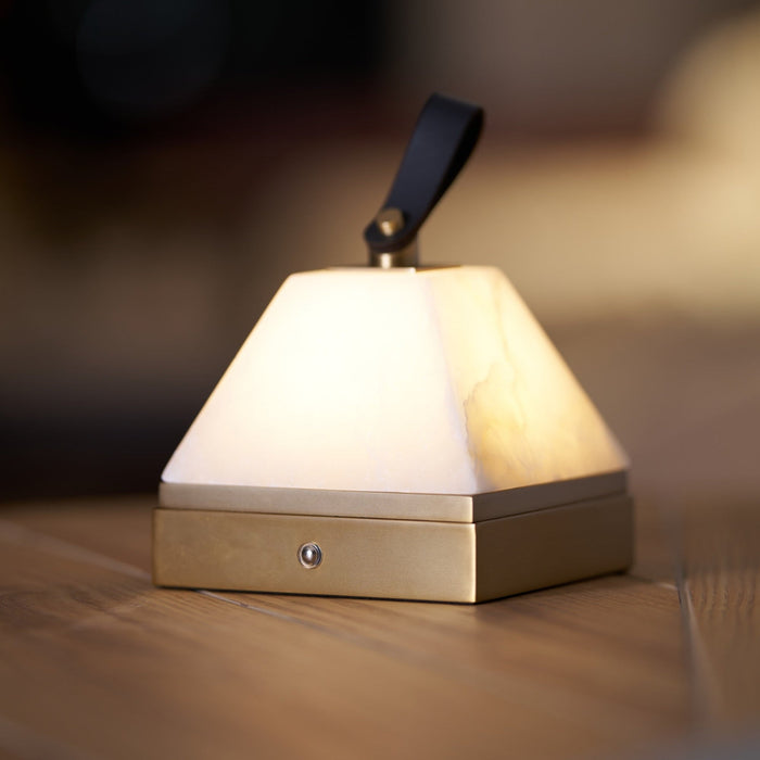 Luma Cube Alabaster Portable Lamp - Simprolos