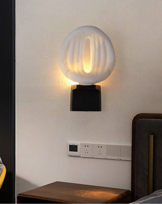 Lumen Rift Alabaster Wall Lamp - Simprolos