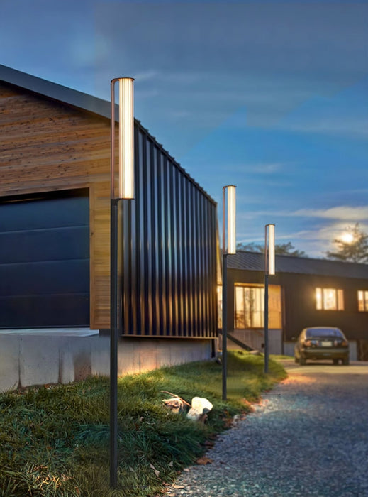 Lumo Arc Outdoor Post Lamp - Simprolos