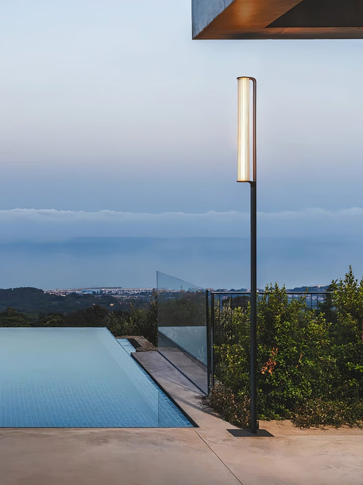 Lumo Arc Outdoor Post Lamp - Simprolos