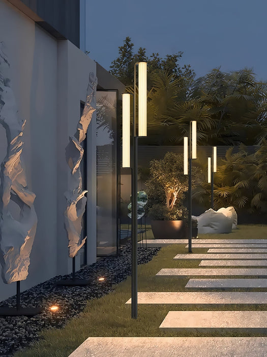 Lumo Arc Outdoor Post Lamp - Simprolos