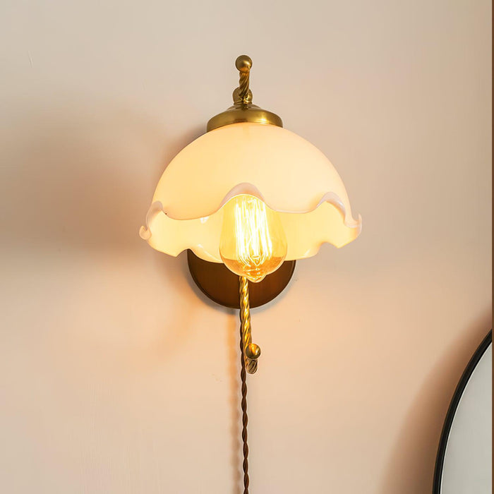 Milky Flower Wall Light - Simprolos