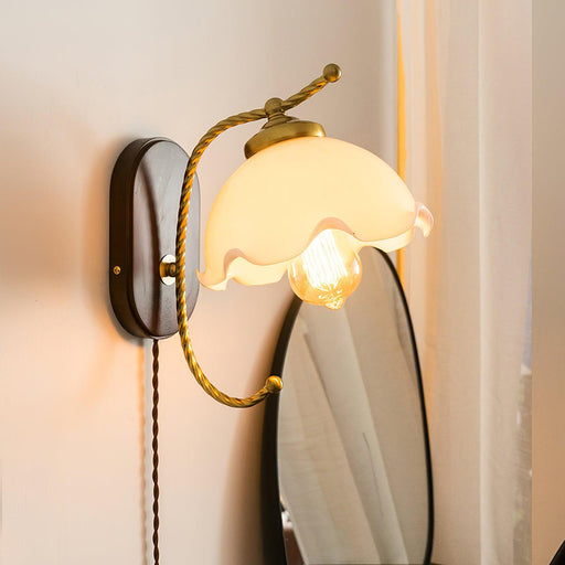 Milky Flower Wall Light - Simprolos