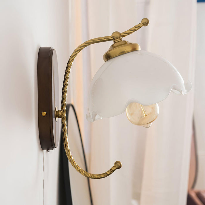 Milky Flower Wall Light - Simprolos