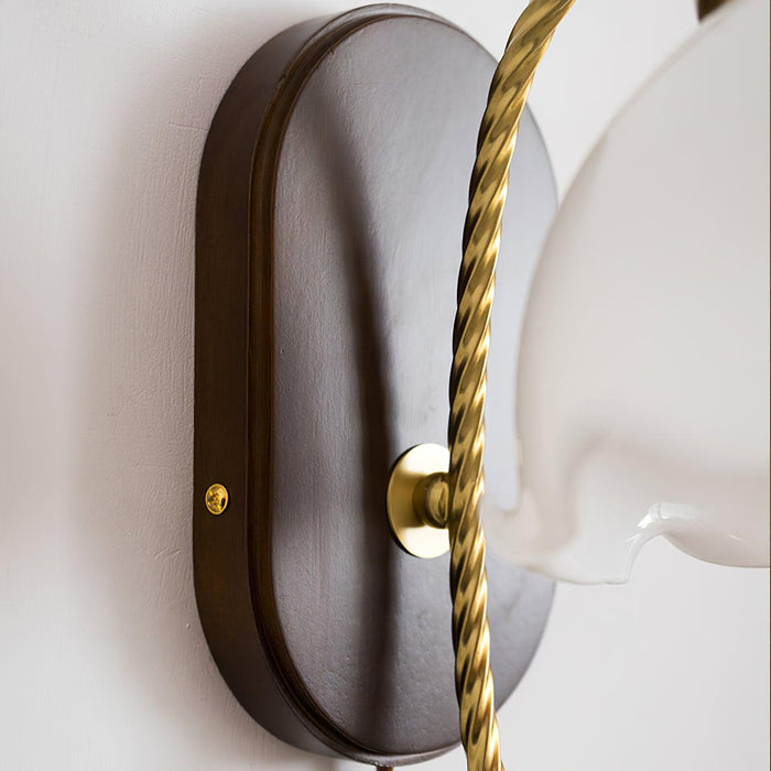 Milky Flower Wall Light - Simprolos