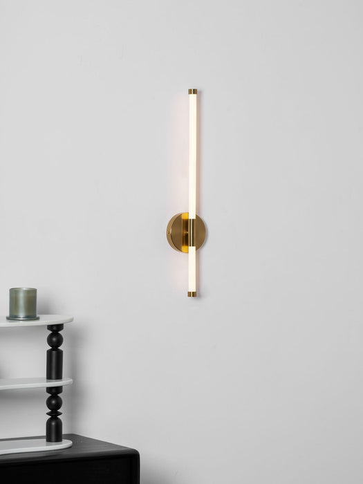 Minimalist Vertical Wall Sconce - Simprolos
