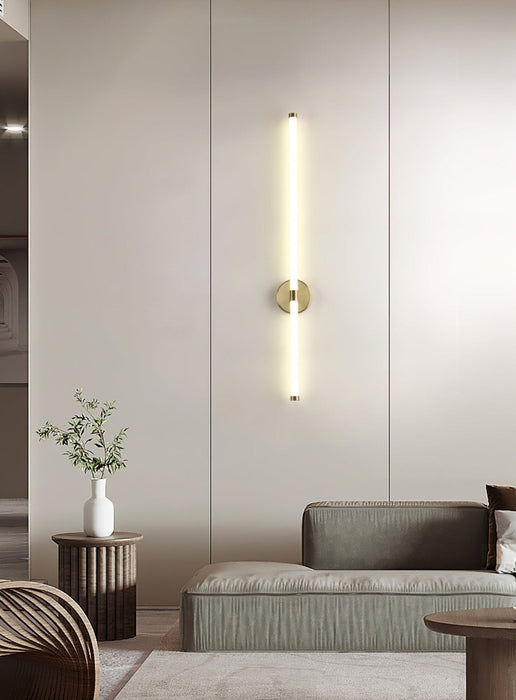 Minimalist Vertical Wall Sconce - Simprolos