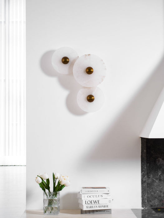Nayra Alabaster Wall Lamp - Simprolos