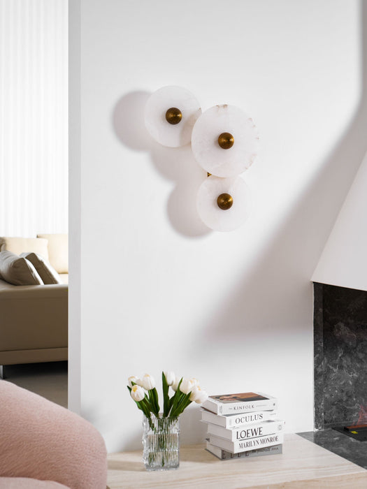 Nayra Alabaster Wall Lamp - Simprolos