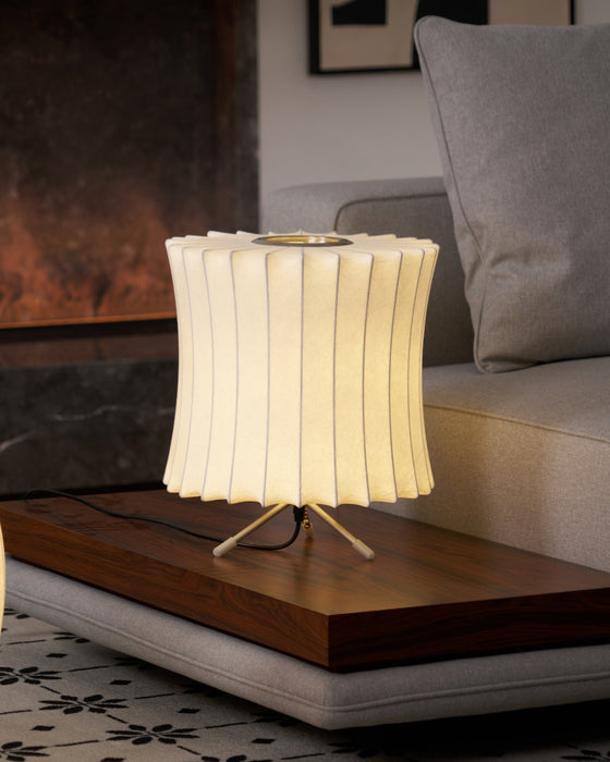 Nelson Tripod Table Lamp - Simprolos