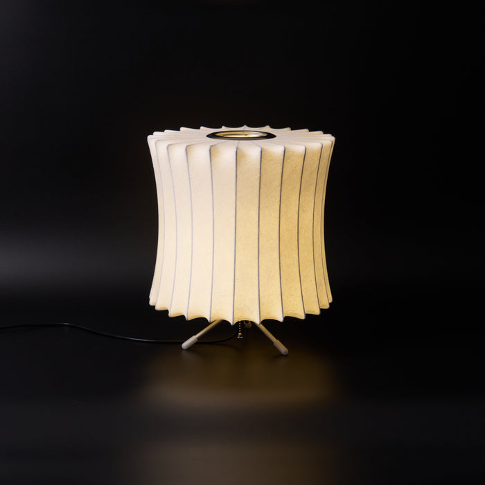 Nelson Tripod Table Lamp - Simprolos