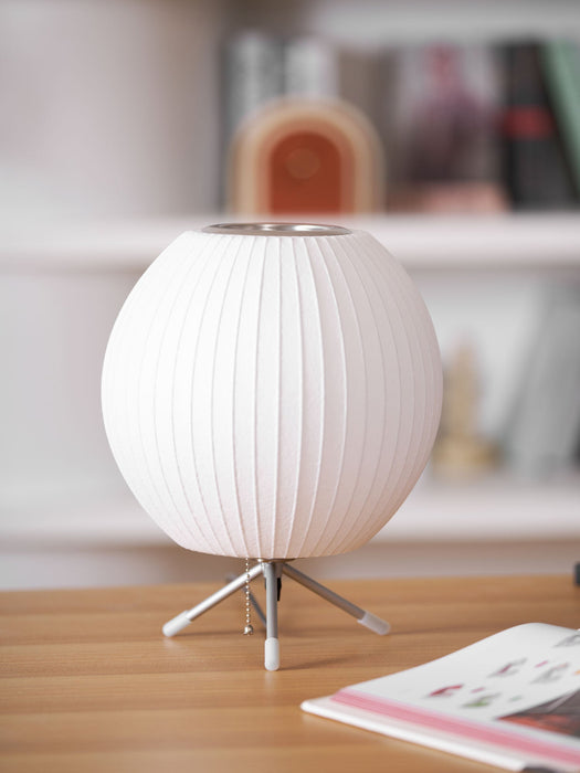Nelson Tripod Table Lamp - Simprolos