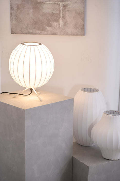 Nelson Tripod Table Lamp - Simprolos