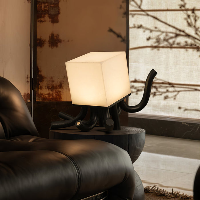 Octavia Alabaster Table Lamp - Simprolos