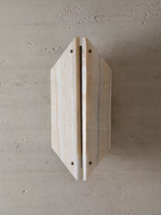 Onyxa Crest Alabaster Wall Lamp - Simprolos