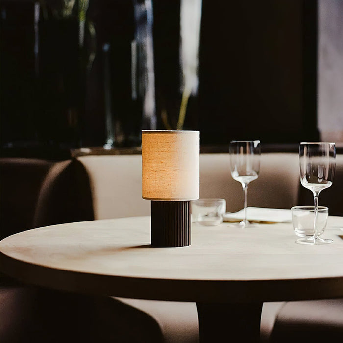Orlo Ribbed Table Lamp - Simprolos