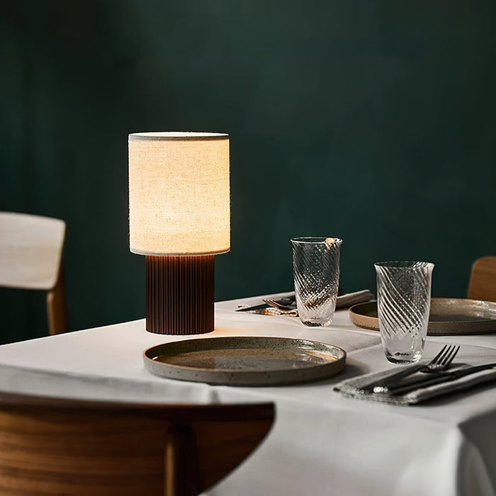 Orlo Ribbed Table Lamp - Simprolos