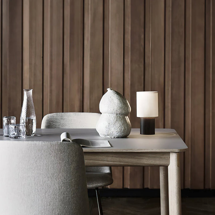 Orlo Ribbed Table Lamp - Simprolos