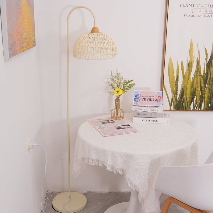 Rattan Arch Floor Lamp Simprolos