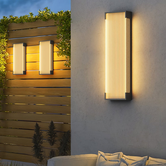 Rectangular Solar Outdoor Wall Light - Simprolos