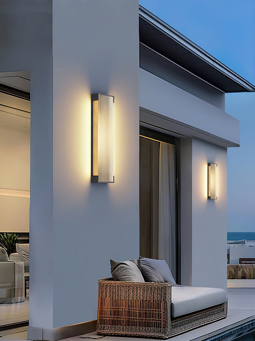 Rectangular Solar Outdoor Wall Light - Simprolos