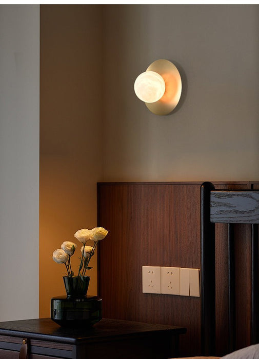 Round Alabaster Orb Sconce - Simprolos