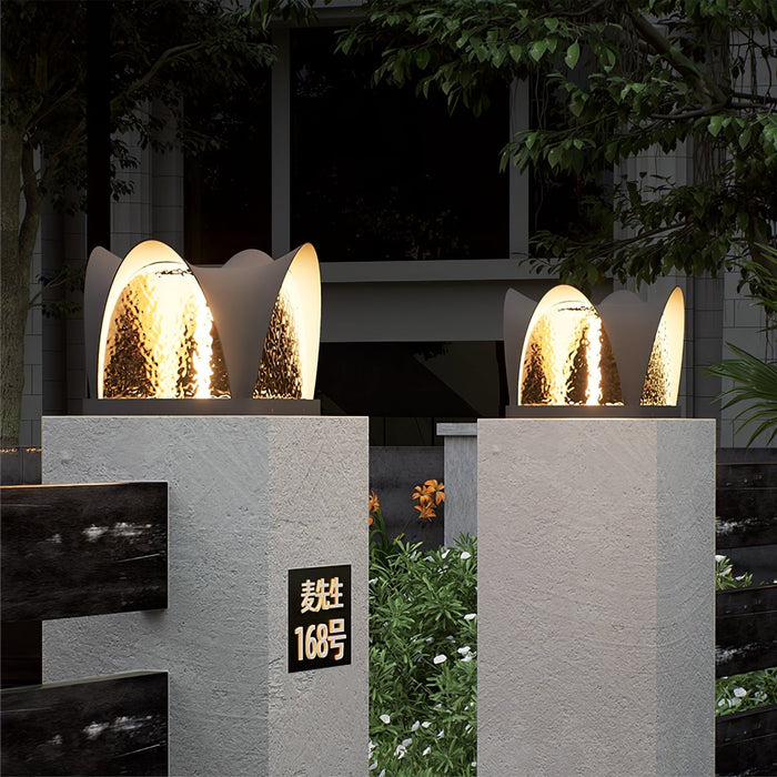 Sculptform Solar Outdoor Light - Simprolos