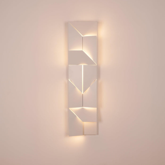 Shadows Grand Plug - in Sconce - Simprolos