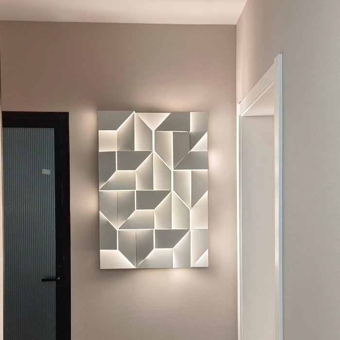 Shadows Grand Plug - in Sconce - Simprolos