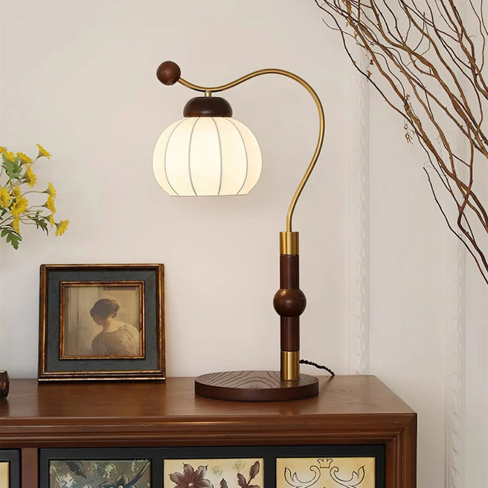 Silk Globe Table Lamp - Simprolos