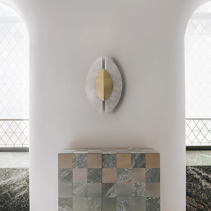 Solari Alabaster Leaf Sconce - Simprolos